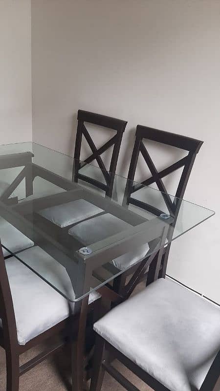 Dining table with 6 chairs 4