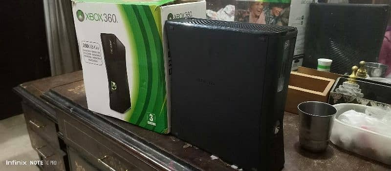 Xbox360 250GB 4