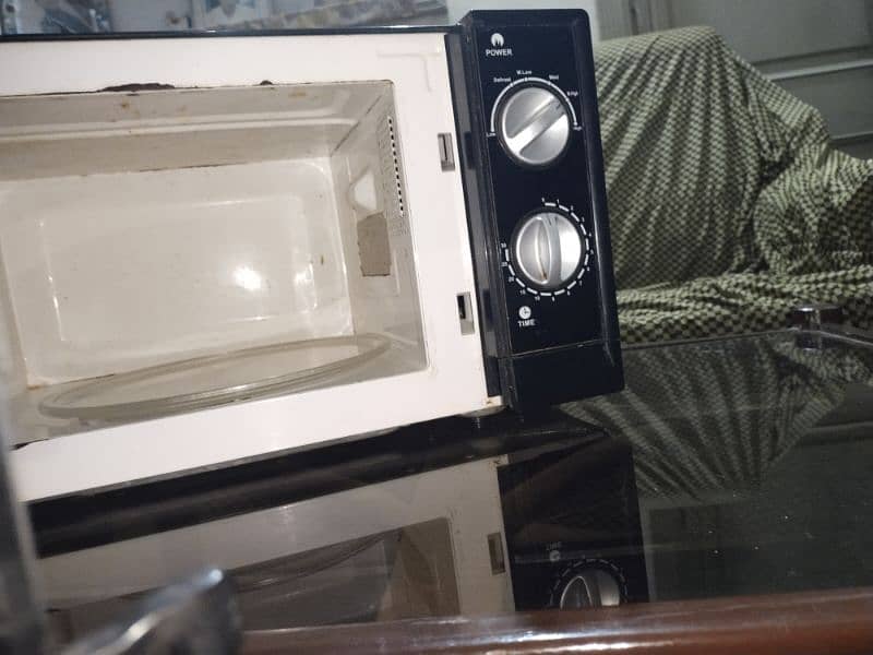 microwave oven 2