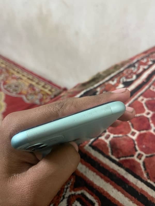 IPhone 11 64GB FU 8