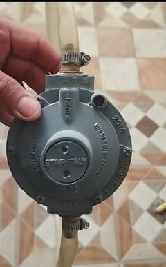 Gas regulator