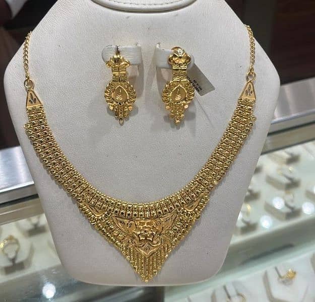 Dubai Malabar Gold Set - 22karat - 2.4 Tola 1