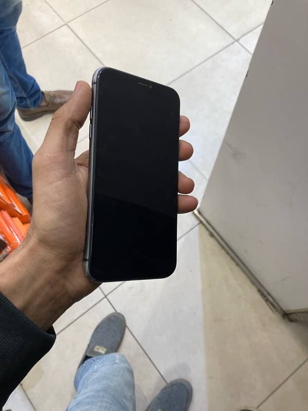 iPhone 11 non pta 5