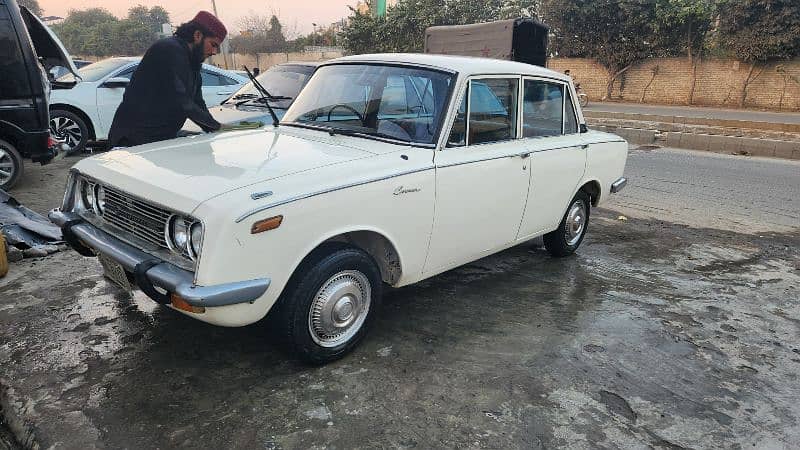 Toyopet deluxe model Corona 1968 antique 6