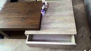 moveable Center table with 2 storage drawers