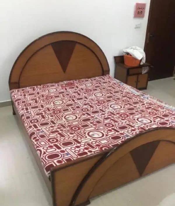 bed set with 2 side tables and dressing 0