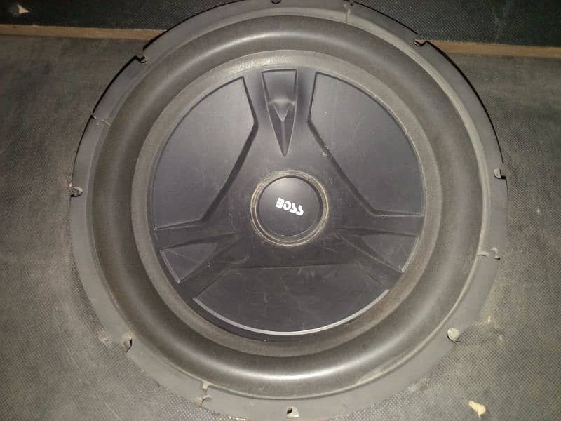 12 inch woofar ha 2 speaker han pati Bhi ha 0