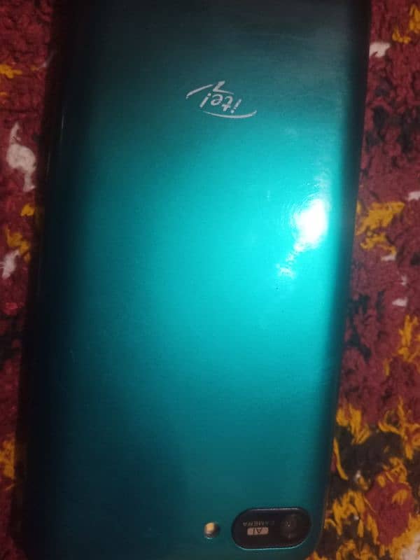 Itel a25 pro With 2 extra batteries. 2