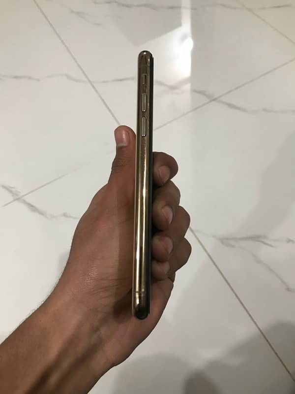 Iphone xs urgent sale 3