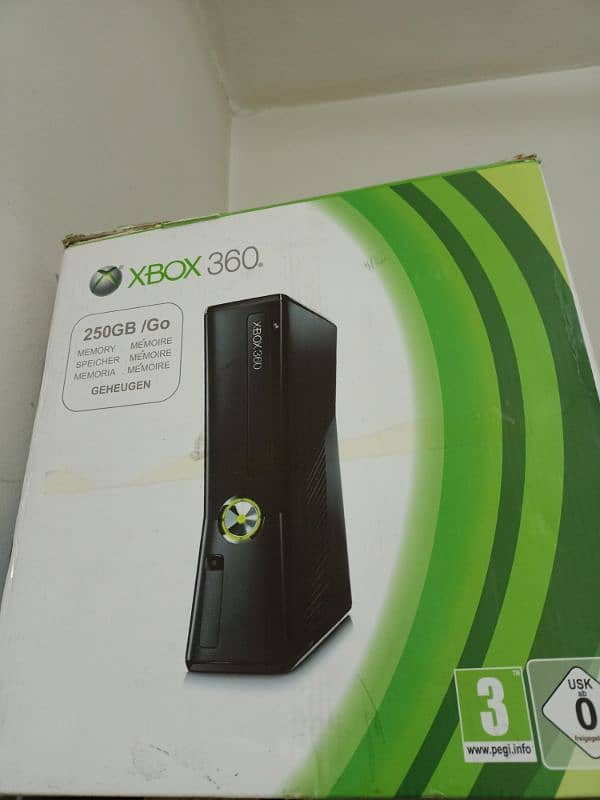 Xbox 360 slim with box urgent sale 6