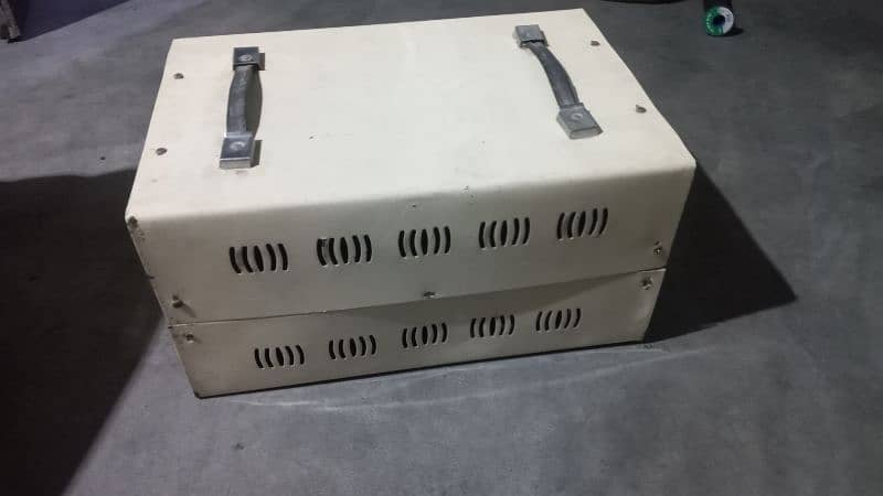 11000watt automatic voltage stabilizer 1