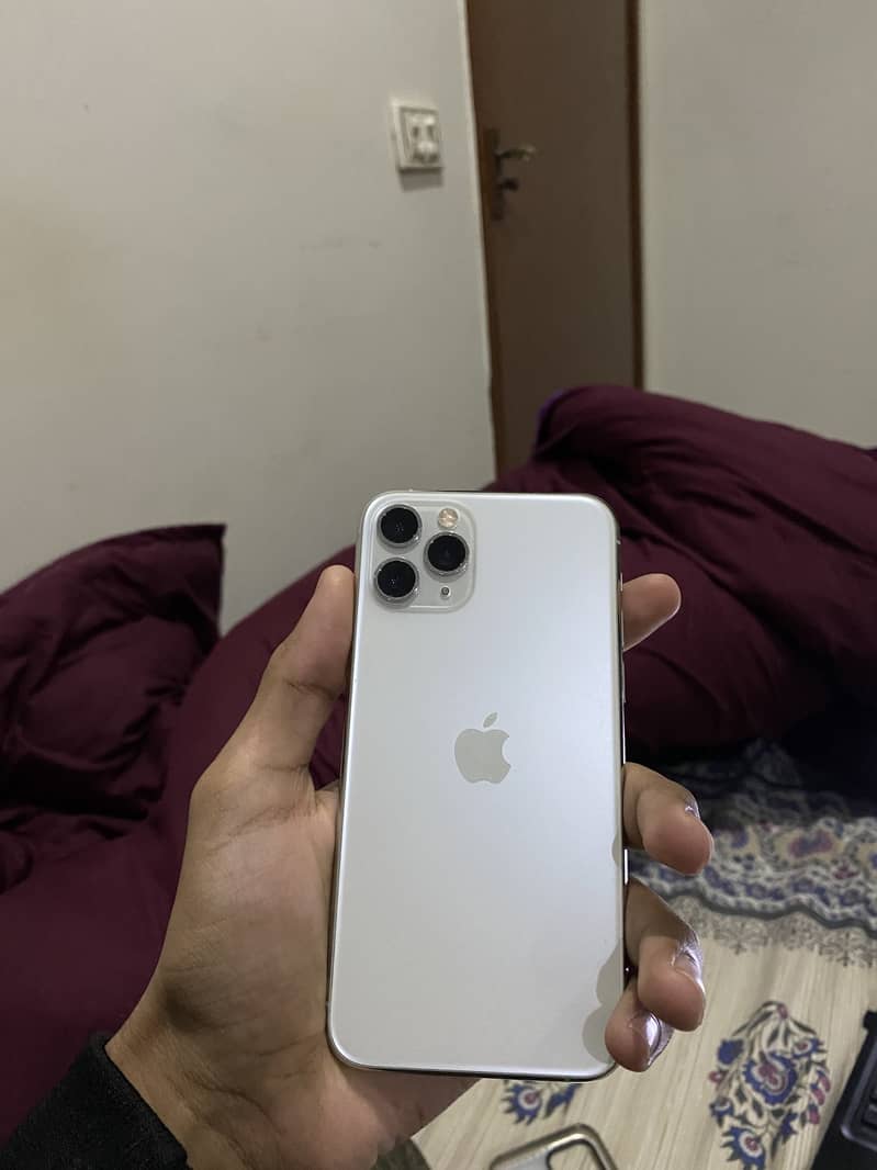 iPhone 11 Pro (JV) 0