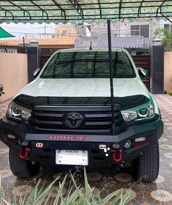 Toyota Hilux Revo 0