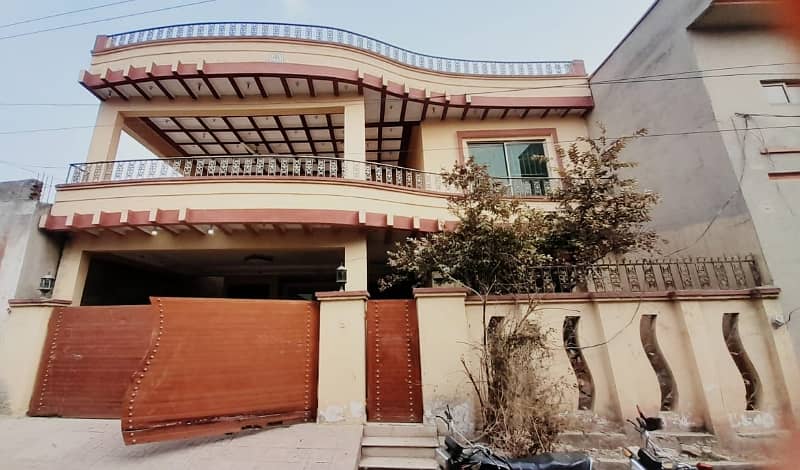 Stunning 12 Marla House Available For Sale In Gulshan e iqbal 0