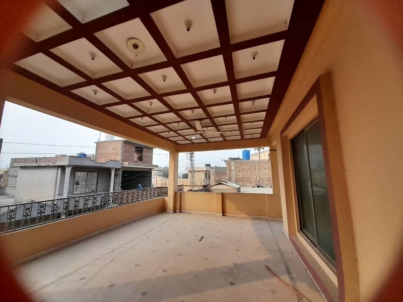 Stunning 12 Marla House Available For Sale In Gulshan e iqbal 2