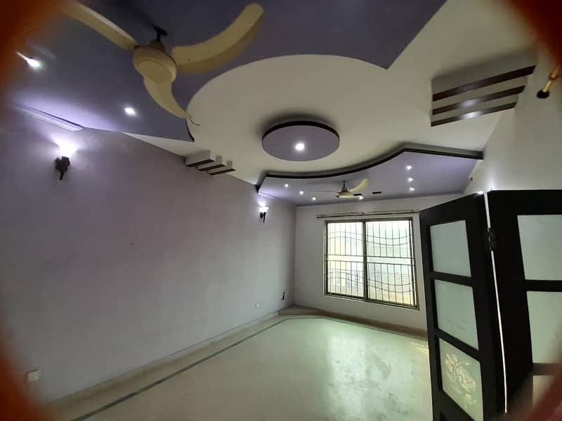 Stunning 12 Marla House Available For Sale In Gulshan e iqbal 14