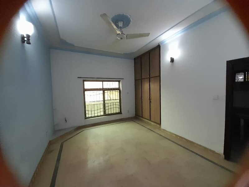 Stunning 12 Marla House Available For Sale In Gulshan e iqbal 24