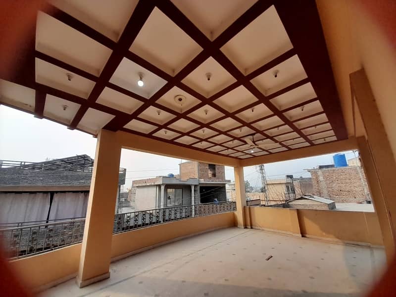 Stunning 12 Marla House Available For Sale In Gulshan e iqbal 27