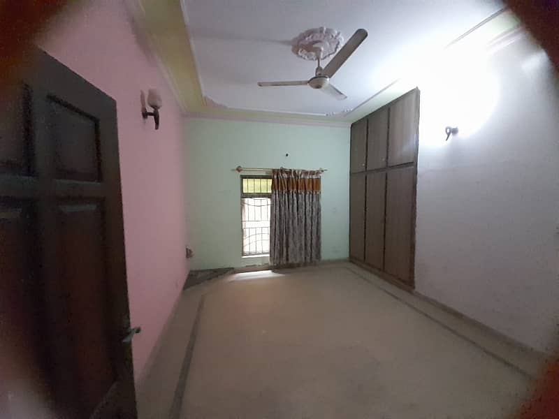 Stunning 12 Marla House Available For Sale In Gulshan e iqbal 36