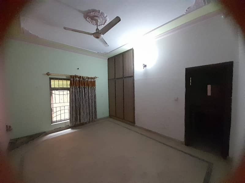 Stunning 12 Marla House Available For Sale In Gulshan e iqbal 38