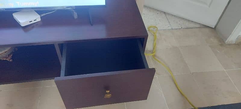 TV console 1