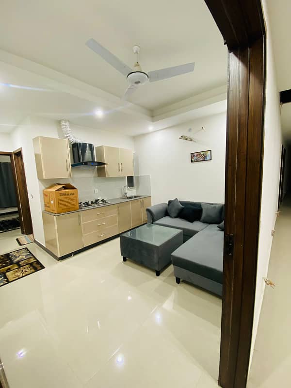 Flat Of 400 Square Feet Is Available For Rent In Bahria Town Phase 8 3