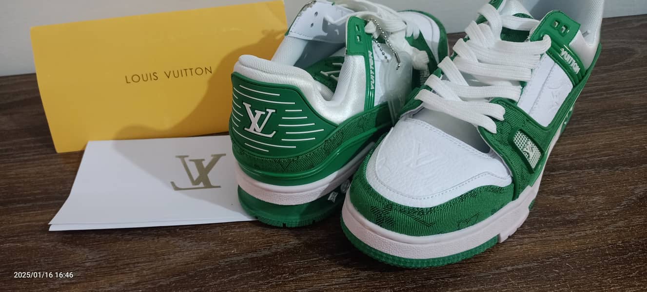 Louis Vuitton Green Mens Sneakers Shoes - Limited Edition 0