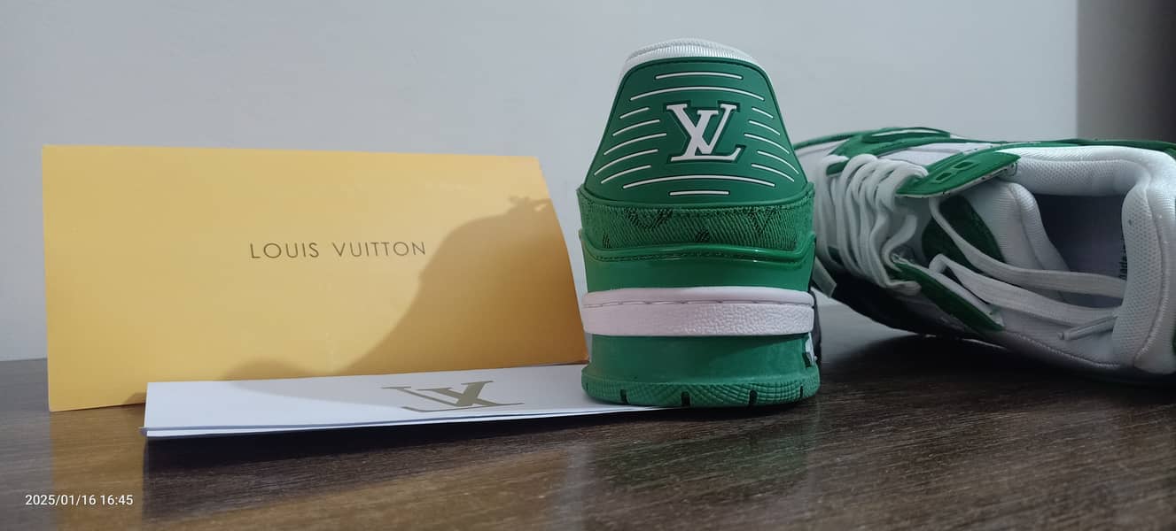 Louis Vuitton Green Mens Sneakers Shoes - Limited Edition 8