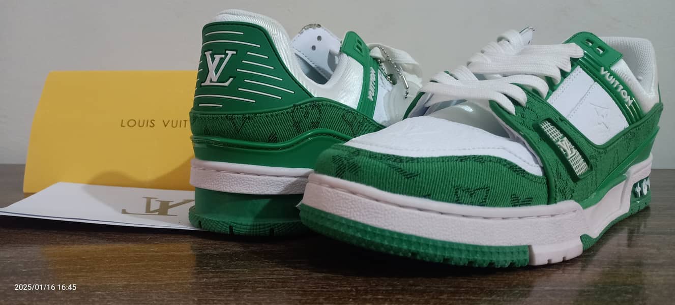 Louis Vuitton Green Mens Sneakers Shoes - Limited Edition 9