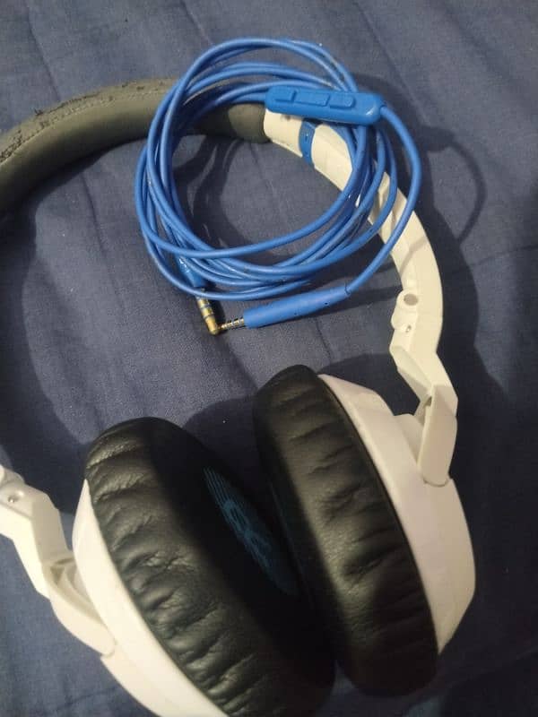 Bose soundtrue oe original Headphones 2