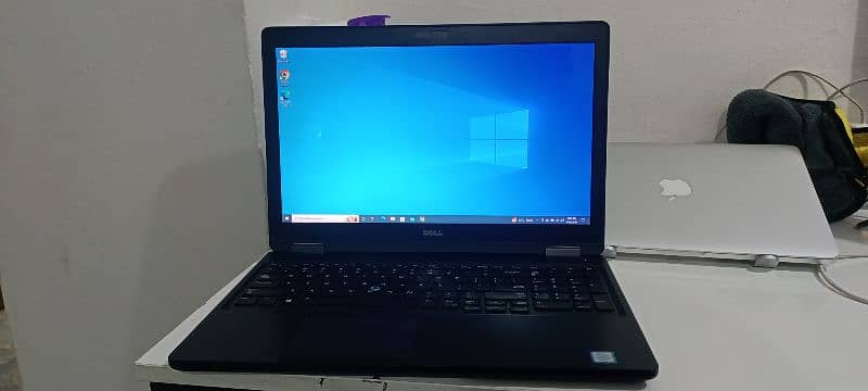 Dell Latitude 5580, Core i7, 7th Generation 0-3-1-7-3-0-0-8-5-1-3 0