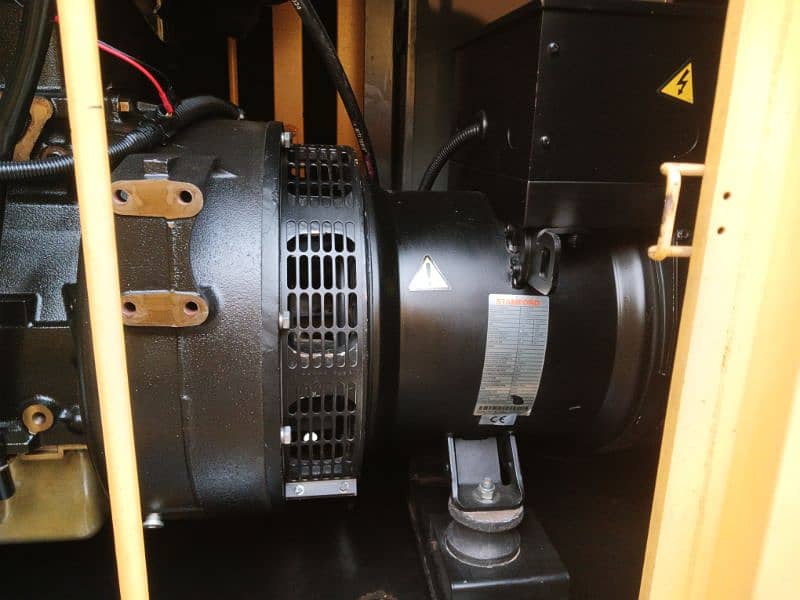 Generator 30kva perkins UK 2014 8