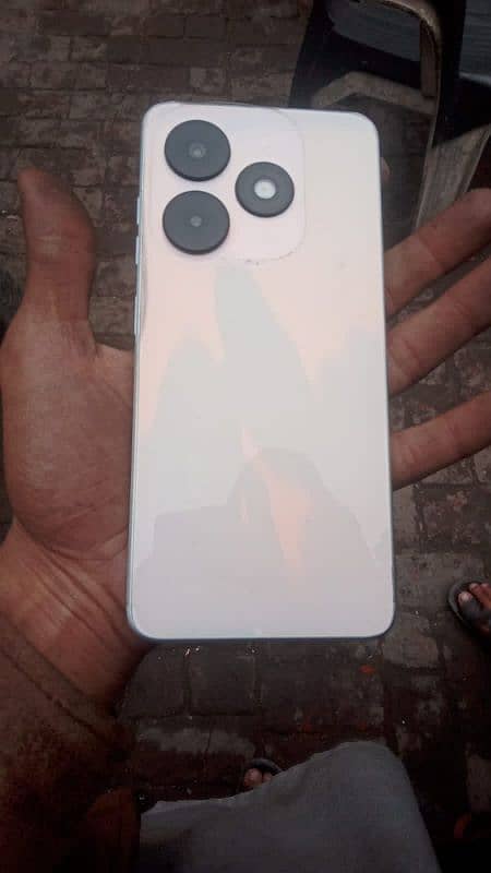 Tecno spark 20c new condition 0