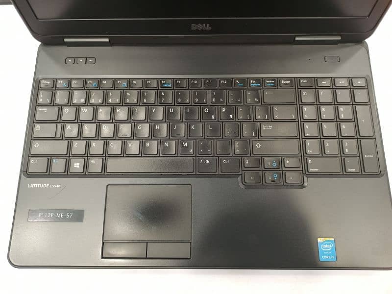 Dell Latitude 5540 3