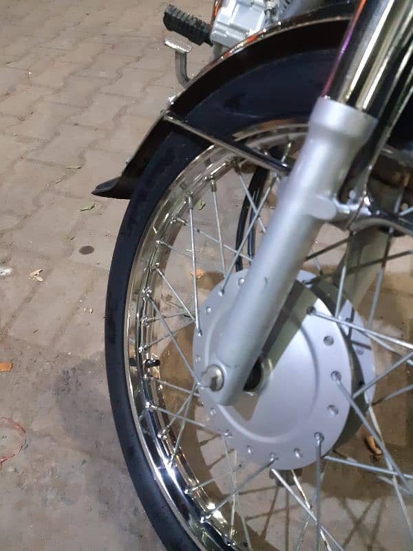 honda 125 self start sale all docomints hai koi masla nhi hai bike me 6