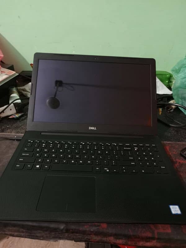 Dell Inspirion 15 3583 8th gen 8gb touch 0