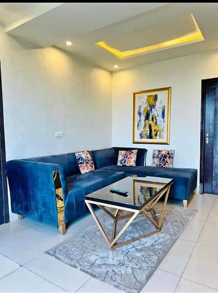 One bed luxury apartment for short stay like(3to4)hours in bahria town 3