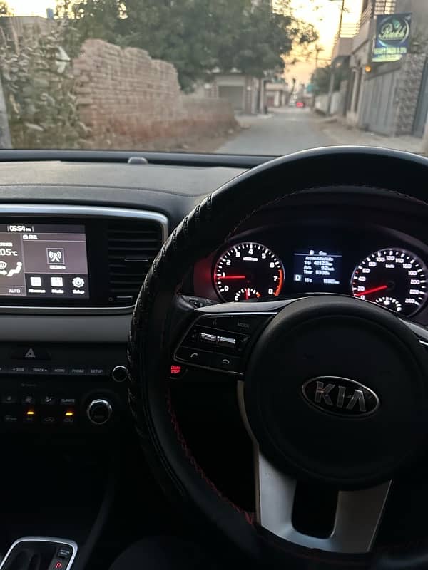 KIA Sportage 2022 FWD 12