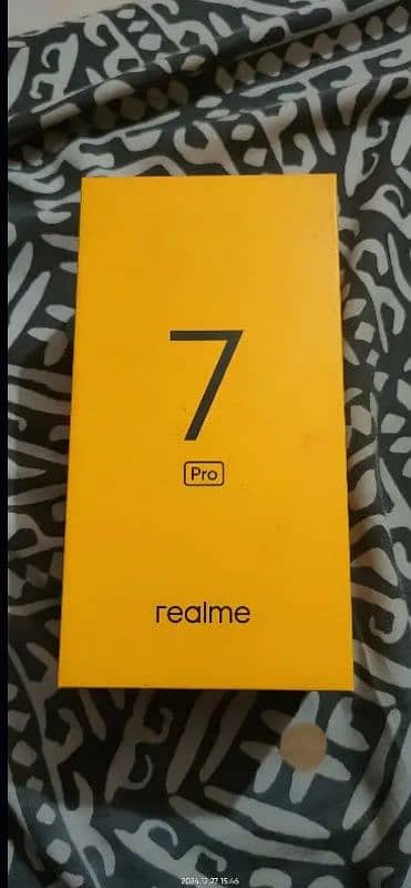 realme 7pro with box 1