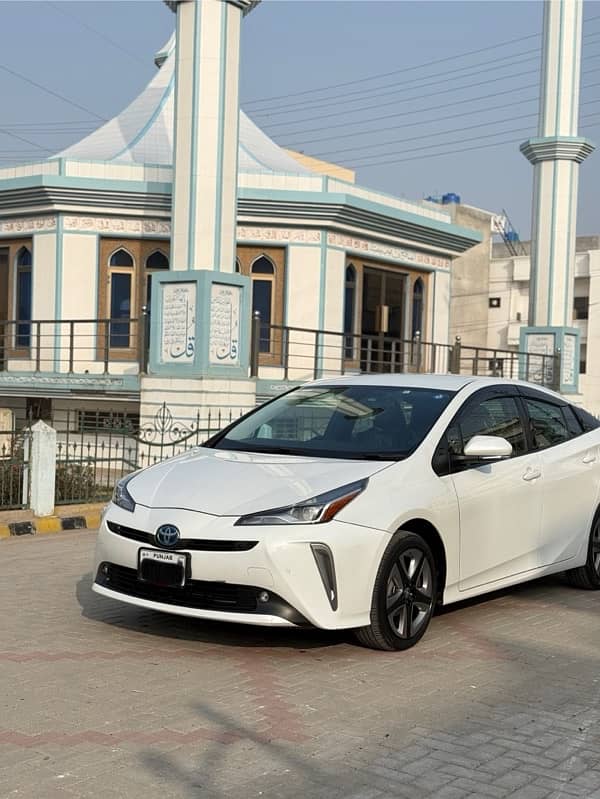 Toyota Prius 2020 1