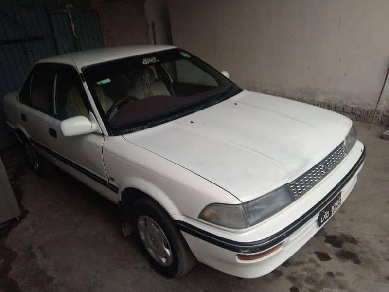 Toyota Corolla 1988 3