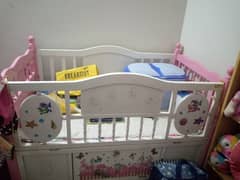 baby cot