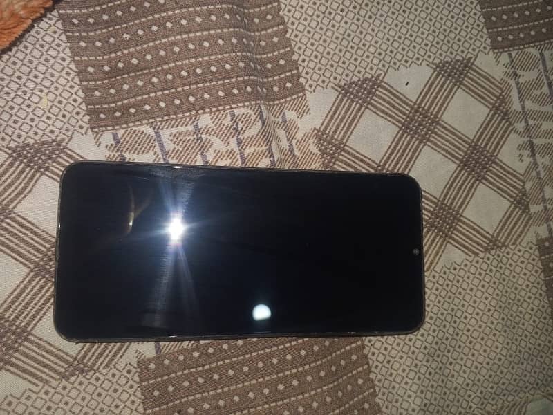 vivo y20 4/64 argent sale 1