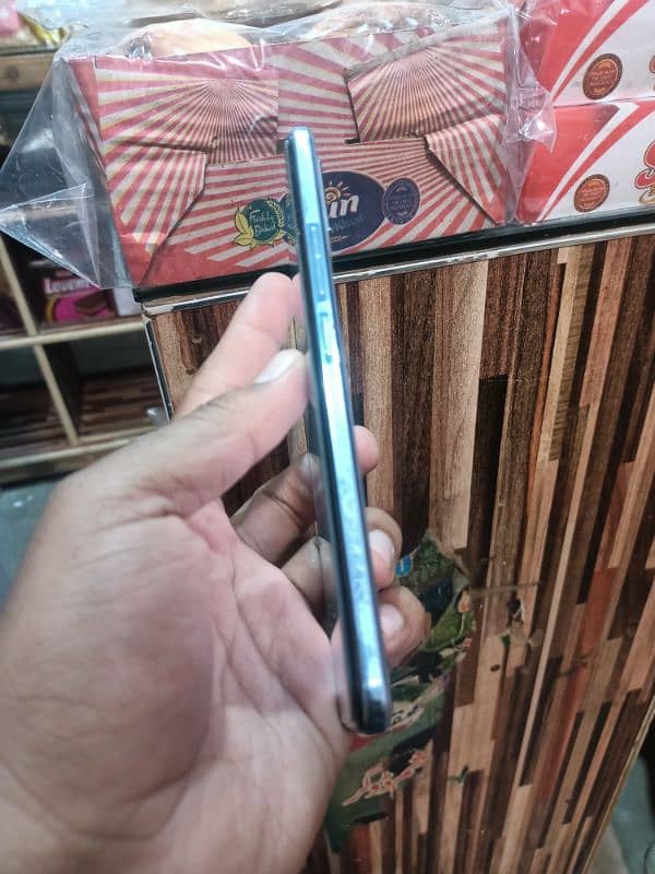 VIVO V21 For Sale 1