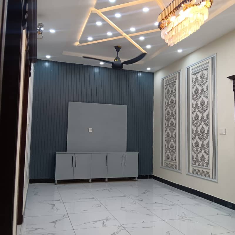 5 MARLA HOT LOCATION LUXURY DOUBLE STORY HOUSE AVAILABLE FOR SALE IN WAPDA TOWN PHASE 1 6