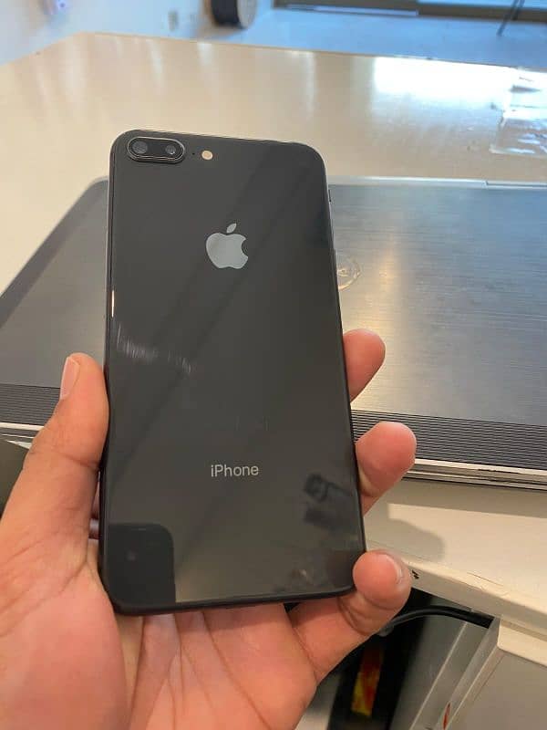 iphone 8 plus 3