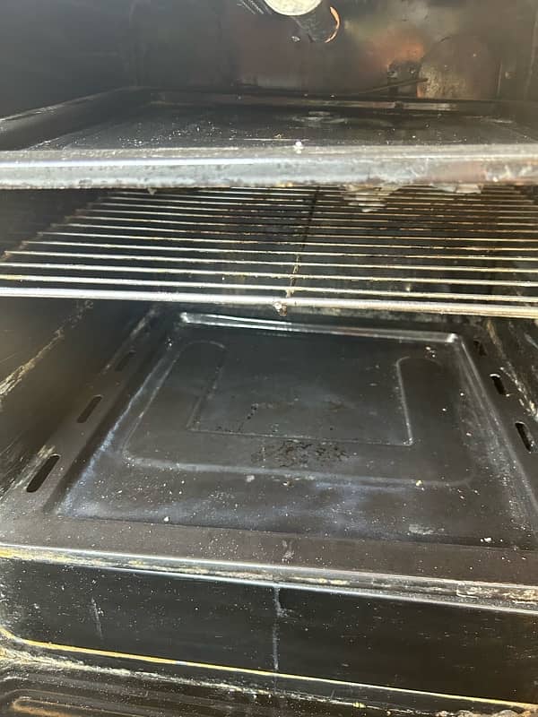 Gas Stove 5 Burner and Oven 6