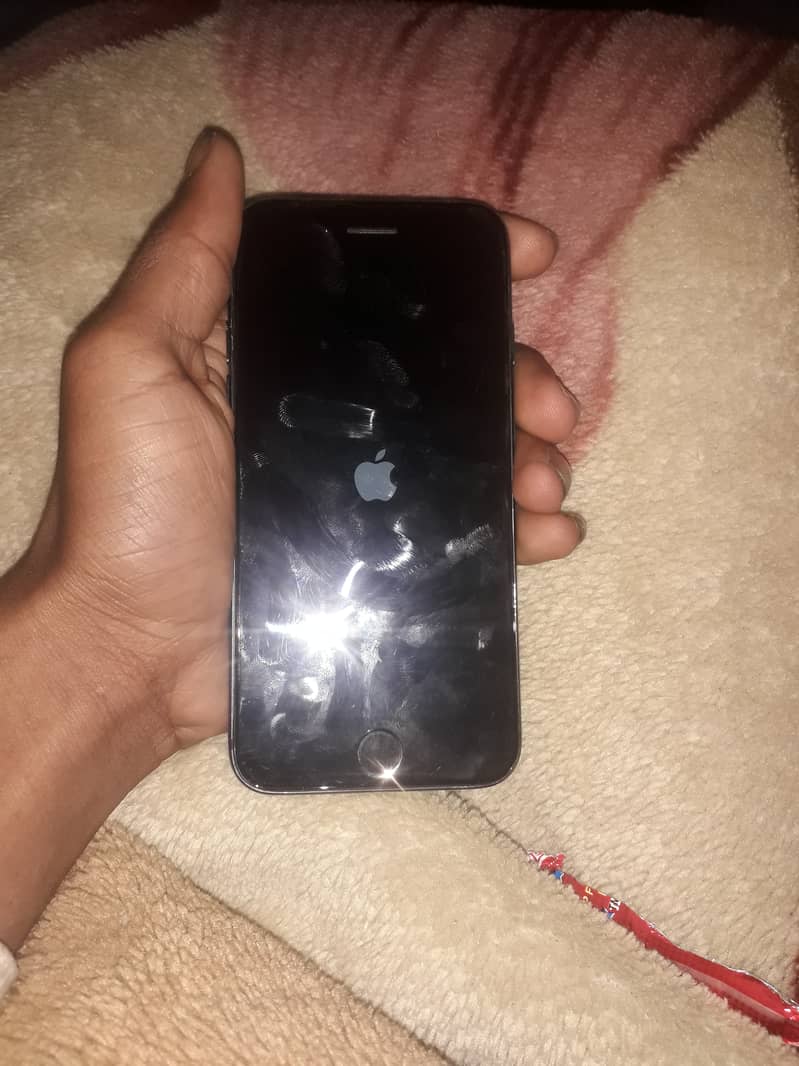 urgent sale 7 iPhone 0