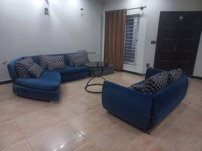 7 seater sofa set, living room sofa, branded sofa from Dubai 3