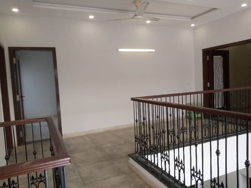 1 KANAL CORNER HOUSE FOR RENT WITH FULLY BASEMENT 21